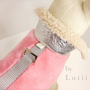 pink_fur_shealing_dog_coat_best_fur_coat_for_dogs_designer_coat-Lutii_close_up_view_view1