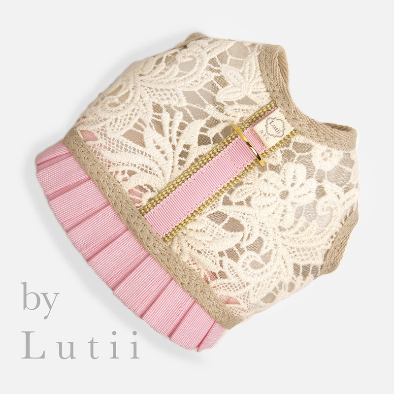https://lutii.com/cdn/shop/products/best_lace_harness_6x6.Lutii_Lantie_Foster_new_pink_cream1_0fb92503-d261-47a5-8cdc-9056d374fb19_800x.jpg?v=1663258493
